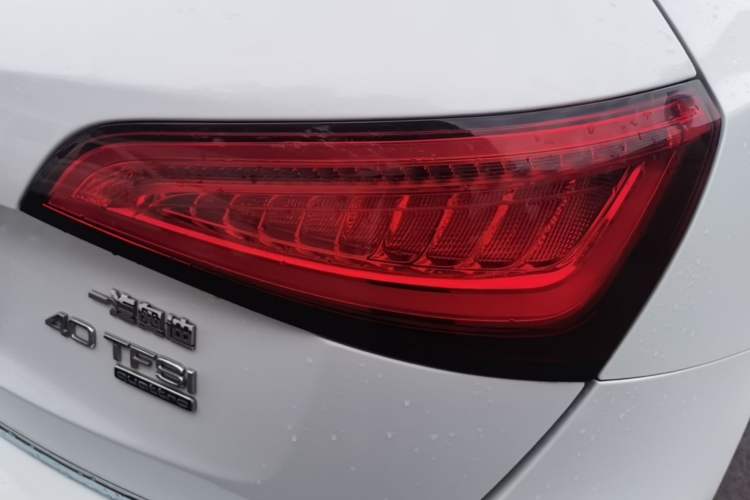 Used Audi Q5 2016 40 TFSI Technology Edition Right Rear Taillight