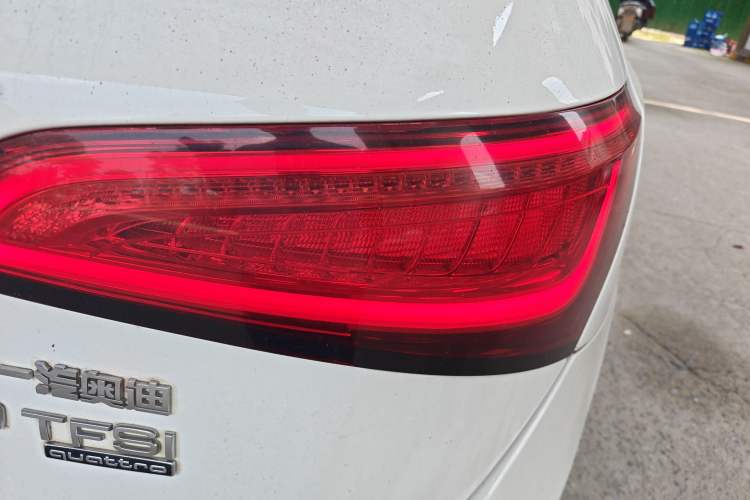 Used Audi Q5 2016 40 TFSI Trendy Edition Right Rear Taillight