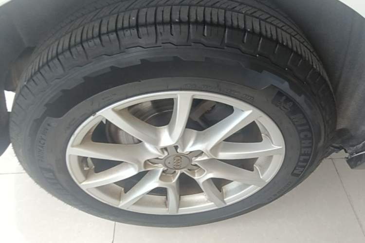 Used Audi Q5 2016 40 TFSI Trendy Edition Right Rear Wheel Hub