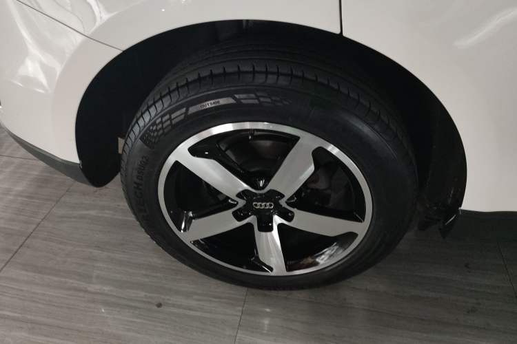 Used Audi Q5 2016 40 TFSI Technology Edition Right Rear Wheel Hub