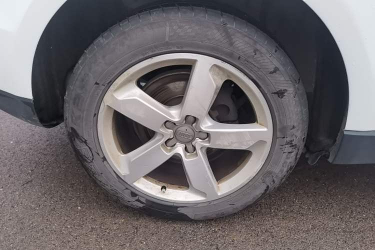 Used Audi Q5 2016 40 TFSI Technology Edition Right Rear Wheel Hub