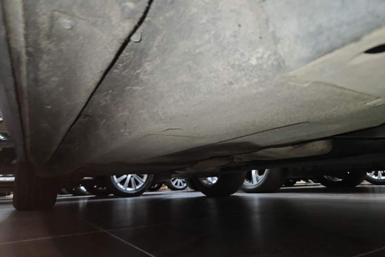 Used Audi Q5 2016 40 TFSI Technology Edition Right Side Sill