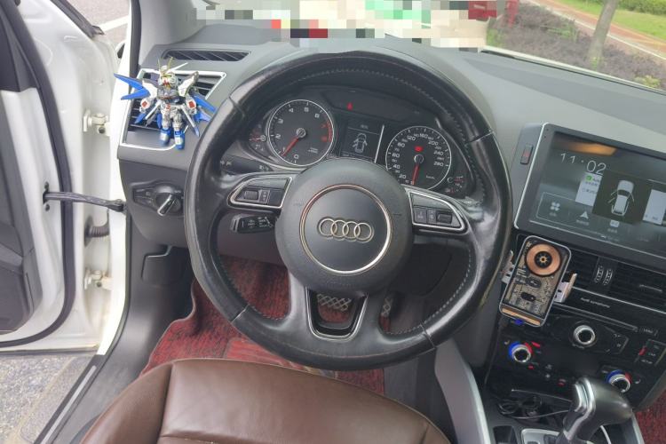 Used Audi Q5 2016 40 TFSI Technology Edition Steering Wheel