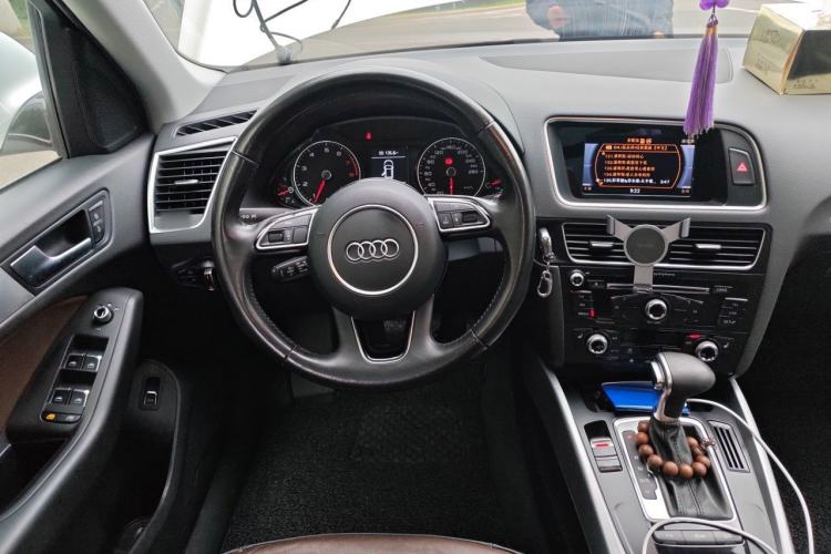 Used Audi Q5 2016 40 TFSI Technology Edition Steering Wheel