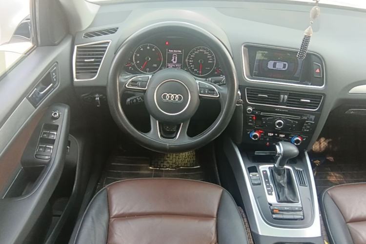 Used Audi Q5 2016 40 TFSI Technology Edition Steering Wheel