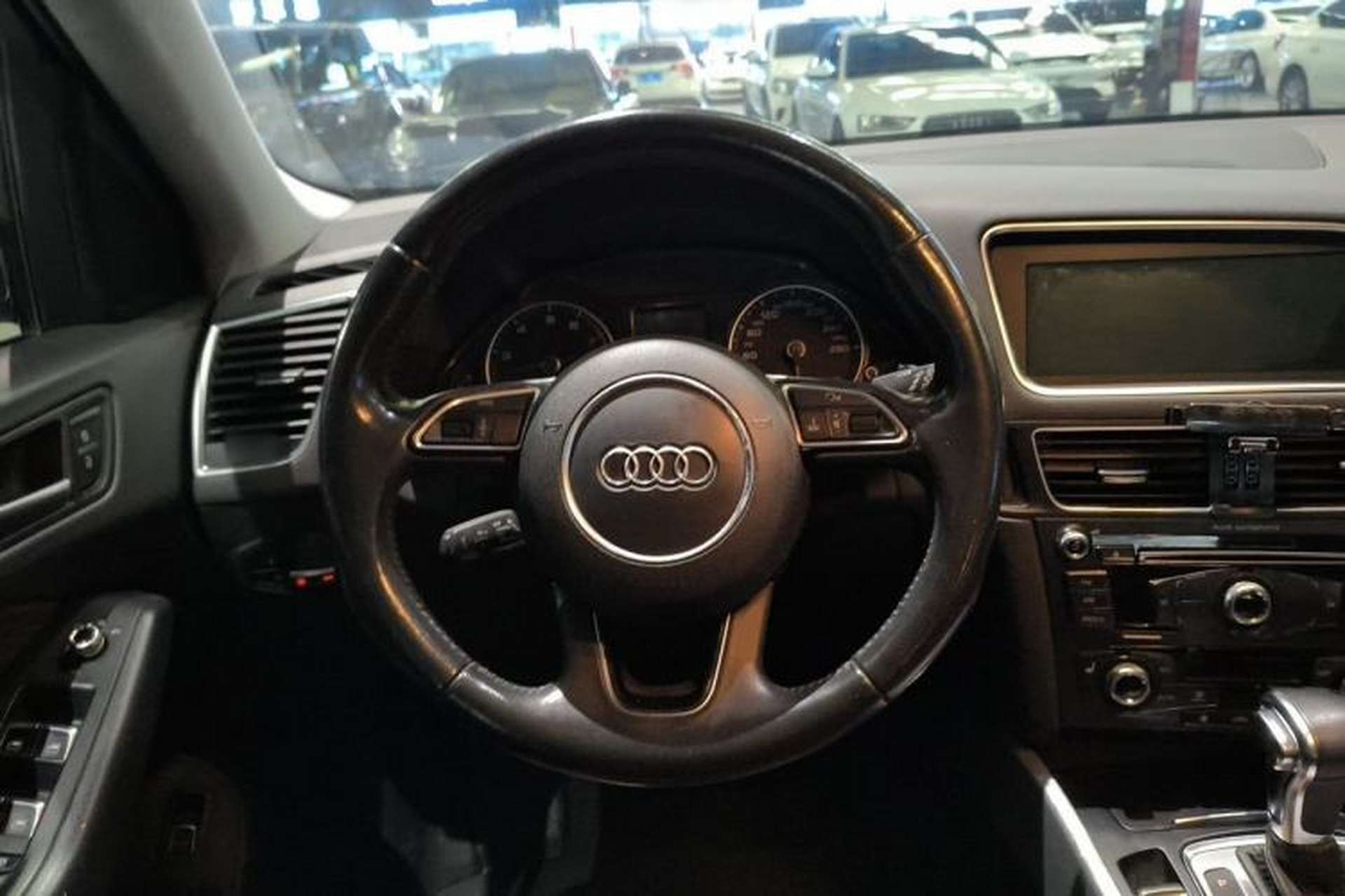 Used Audi Q5 2016 40 TFSI Technology Edition Steering Wheel