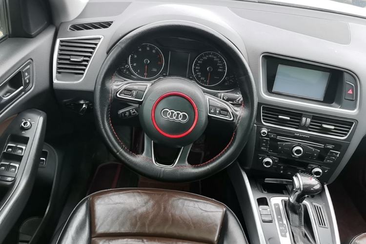 Used Audi Q5 2016 40 TFSI Technology Edition Steering Wheel