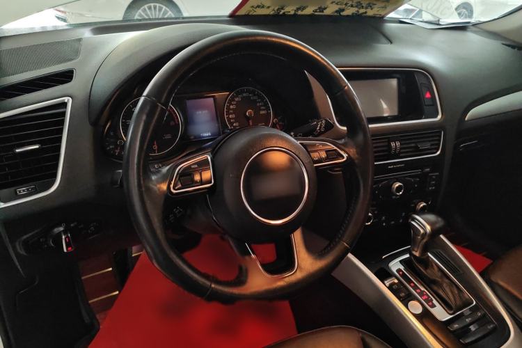 Used Audi Q5 2016 40 TFSI Technology Edition Steering Wheel