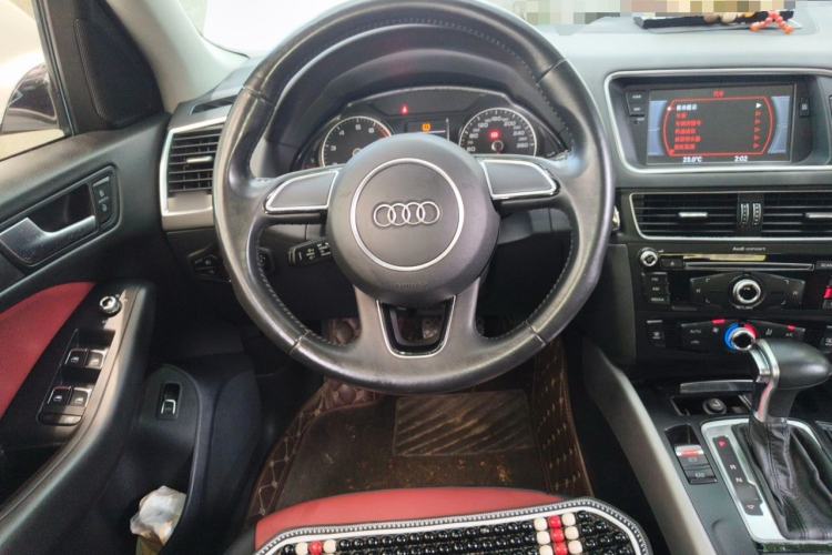 Used Audi Q5 2016 40 TFSI Trendy Edition Steering Wheel