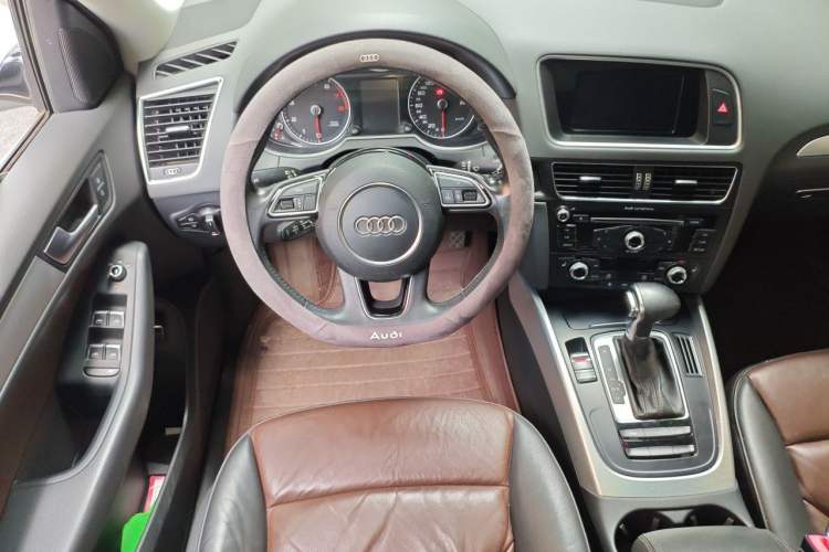 Used Audi Q5 2016 40 TFSI Technology Edition Steering Wheel