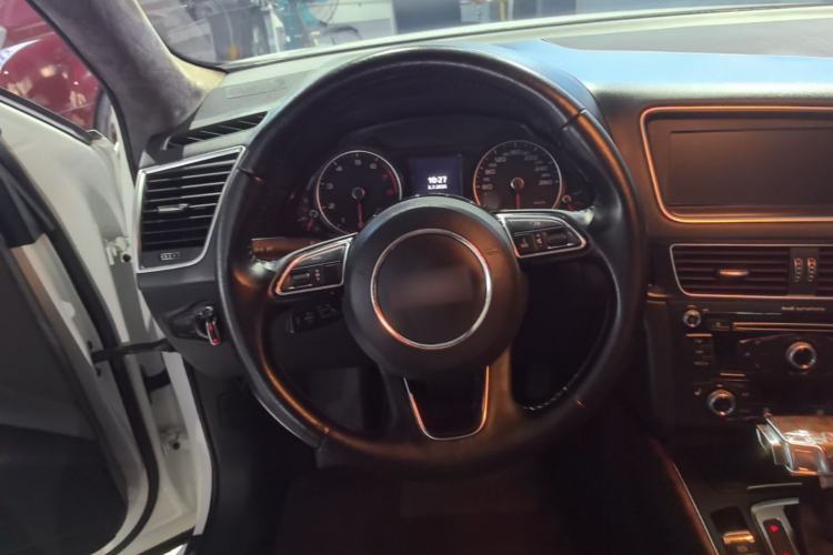 Used Audi Q5 2016 40 TFSI Technology Edition Steering Wheel