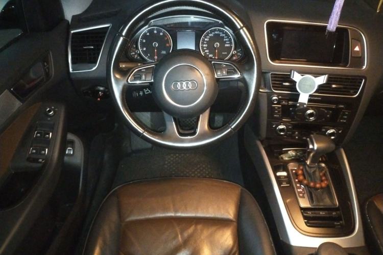 Used Audi Q5 2016 40 TFSI Technology Edition Steering Wheel