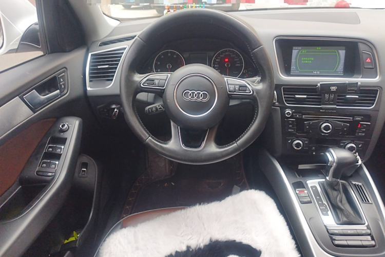 Used Audi Q5 2016 40 TFSI Technology Edition Steering Wheel