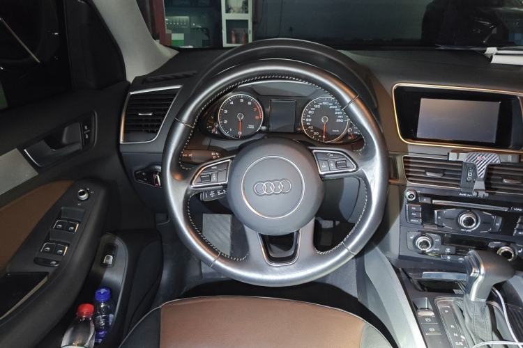 Used Audi Q5 2016 40 TFSI Technology Edition Steering Wheel
