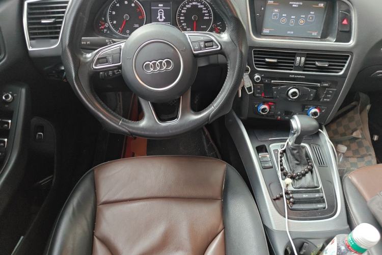 Used Audi Q5 2016 40 TFSI Technology Edition Steering Wheel