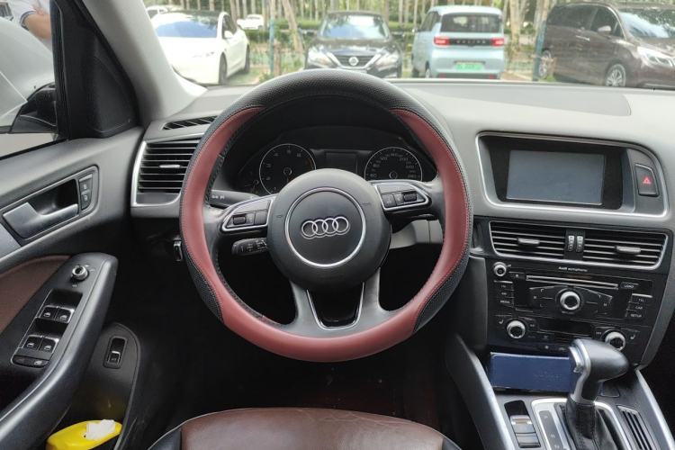 Used Audi Q5 2016 40 TFSI Technology Edition Steering Wheel