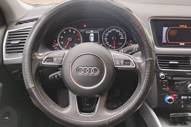 Used Audi Q5 2016 40 TFSI Technology Edition Steering Wheel
