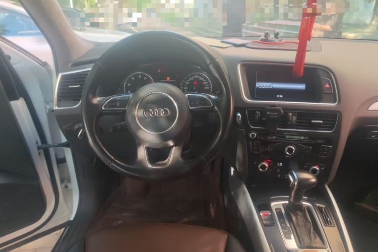 Used Audi Q5 2016 40 TFSI Technology Edition Steering Wheel