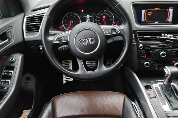 Used Audi Q5 2016 40 TFSI Technology Edition Steering Wheel
