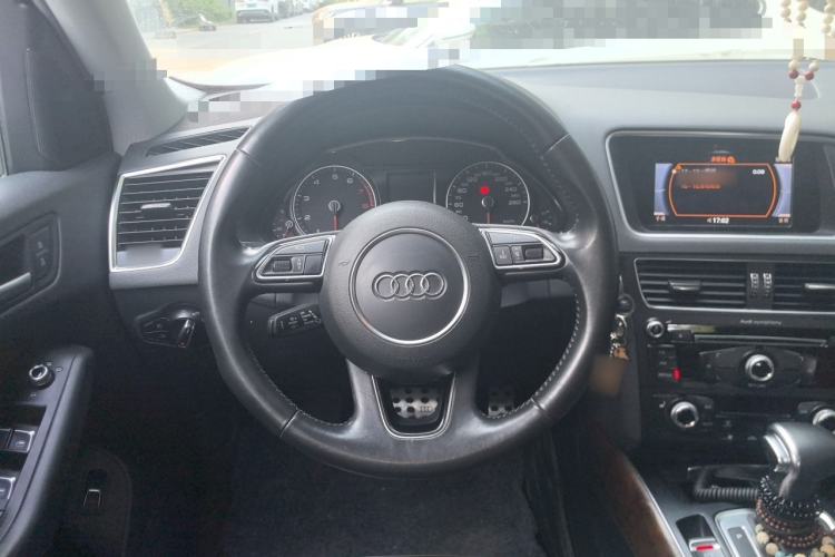 Used Audi Q5 2016 40 TFSI Technology Edition Steering Wheel