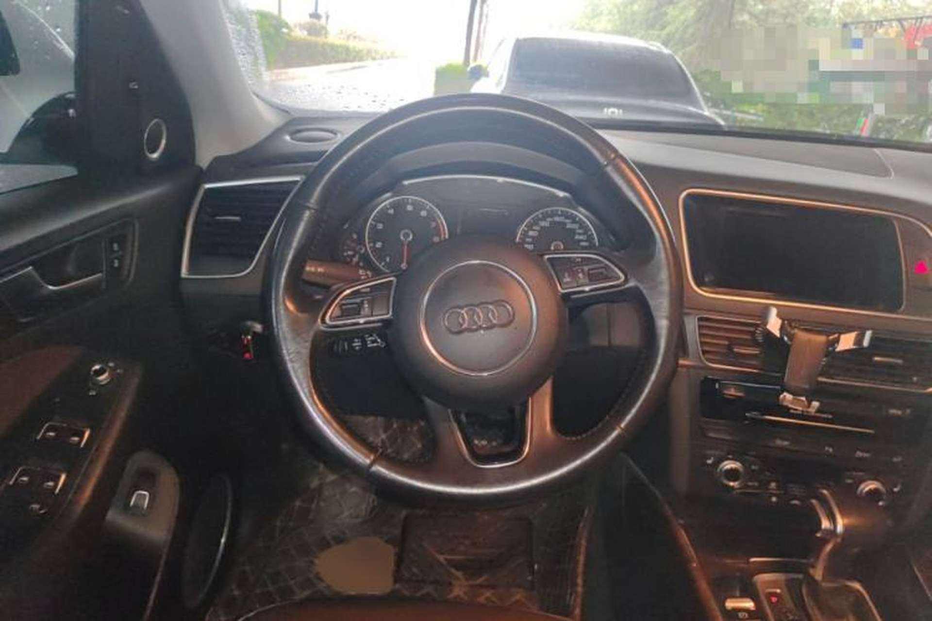 Used Audi Q5 2016 40 TFSI Comfort Model Steering Wheel
