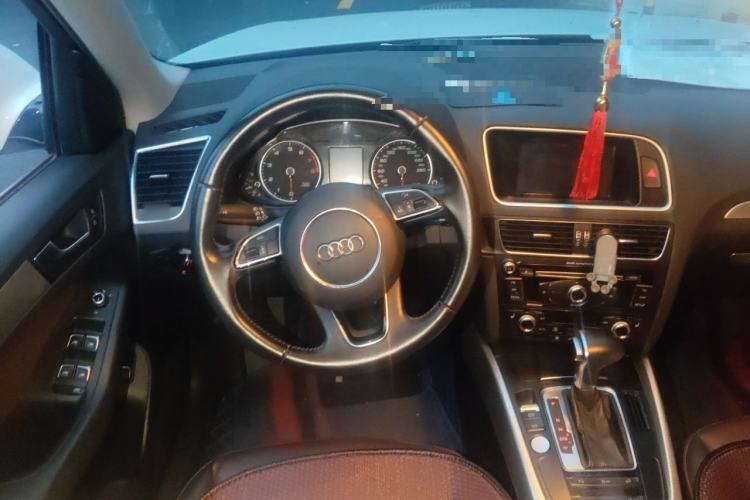Used Audi Q5 2016 40 TFSI Technology Edition Steering Wheel