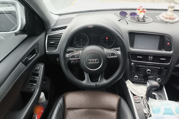 Used Audi Q5 2016 40 TFSI Technology Edition Steering Wheel