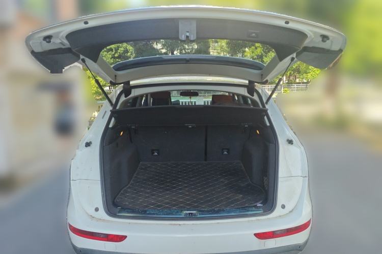 Used Audi Q5 2016 40 TFSI Trendy Edition Trunk