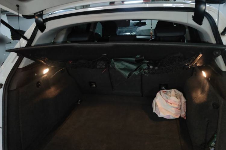 Used Audi Q5 2016 40 TFSI Comfort Model Trunk