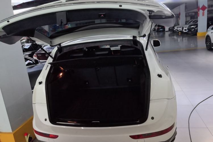 Used Audi Q5 2016 40 TFSI Technology Edition Trunk