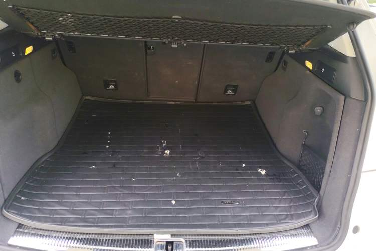 Used Audi Q5 2016 40 TFSI Technology Edition Trunk