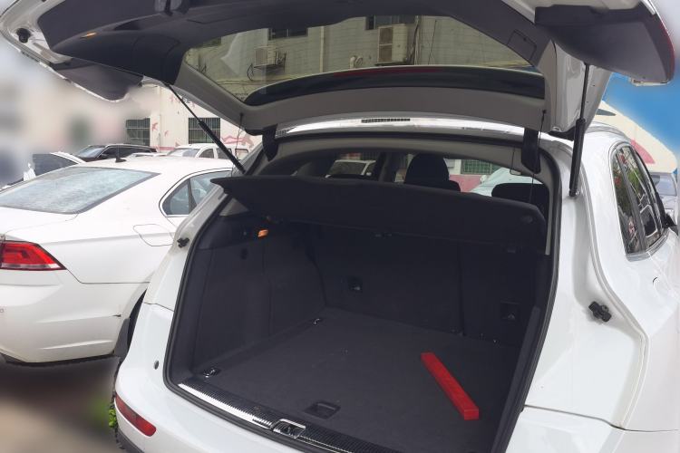 Used Audi Q5 2016 40 TFSI Trendy Edition Trunk