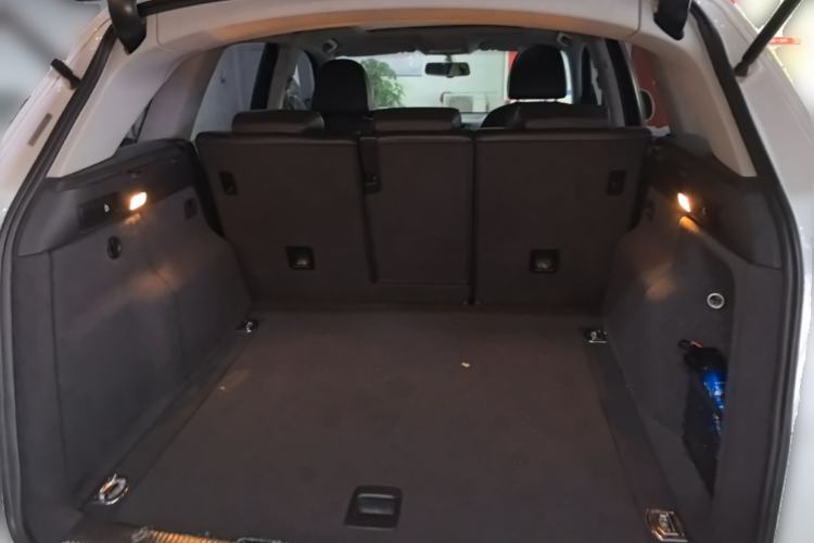 Used Audi Q5 2016 40 TFSI Technology Edition Trunk