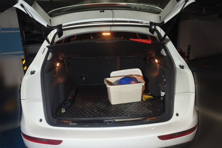 Used Audi Q5 2016 40 TFSI Trendy Edition Trunk