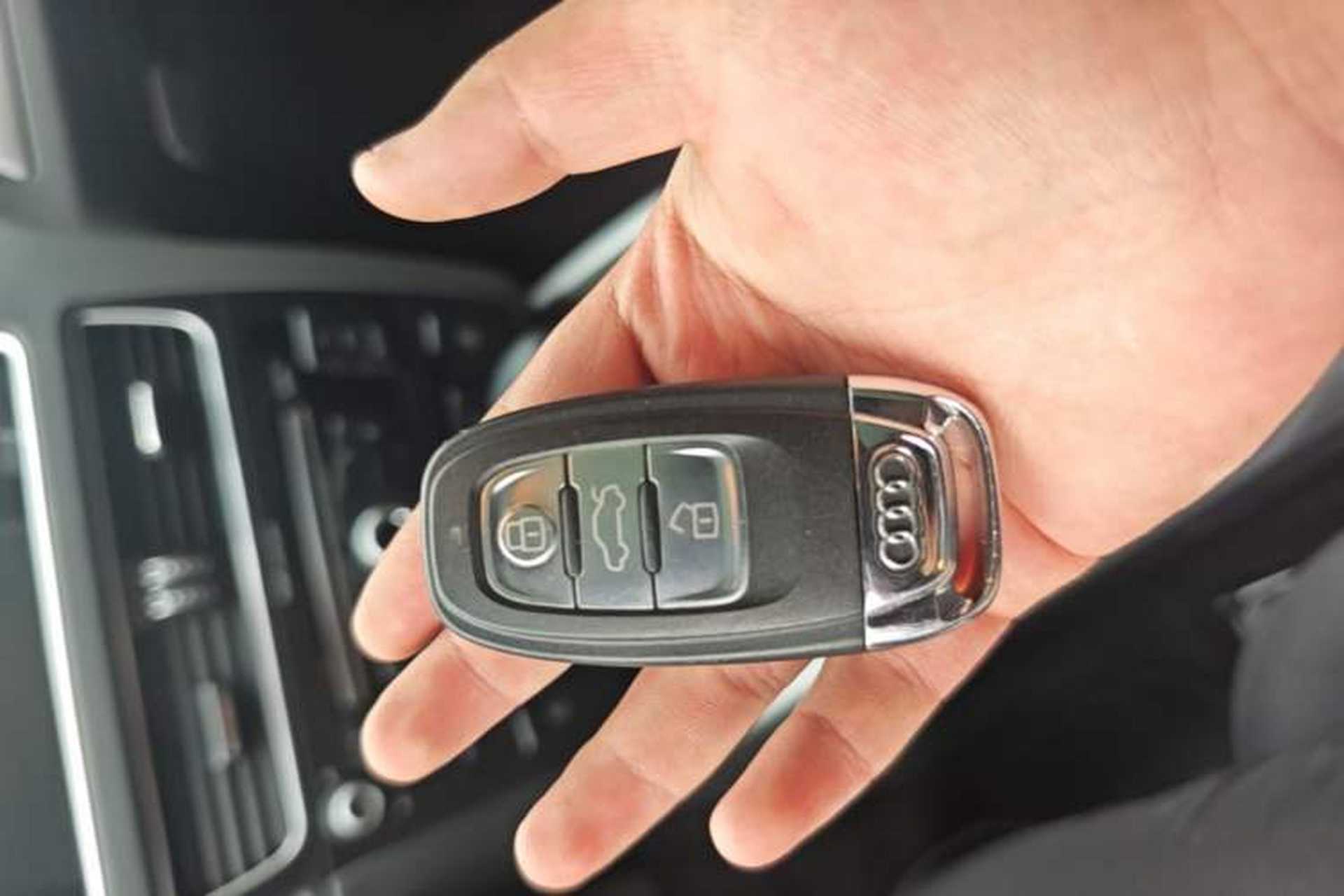 Used Audi Q5 2016 40 TFSI Trendy Edition Vehicle Key