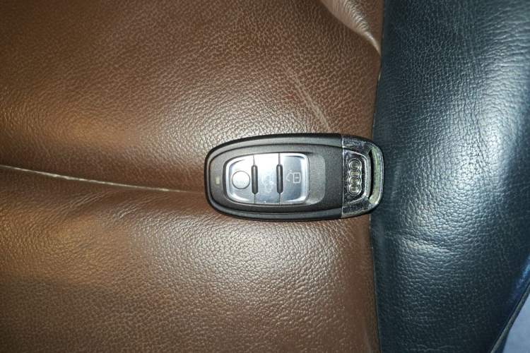 Used Audi Q5 2016 40 TFSI Technology Edition Vehicle Key