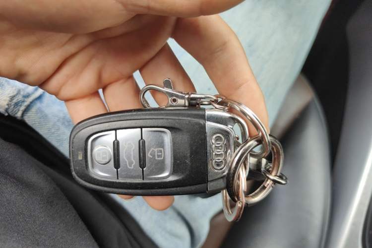 Used Audi Q5 2016 40 TFSI Technology Edition Vehicle Key