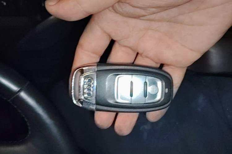 Used Audi Q5 2016 40 TFSI Technology Edition Vehicle Key
