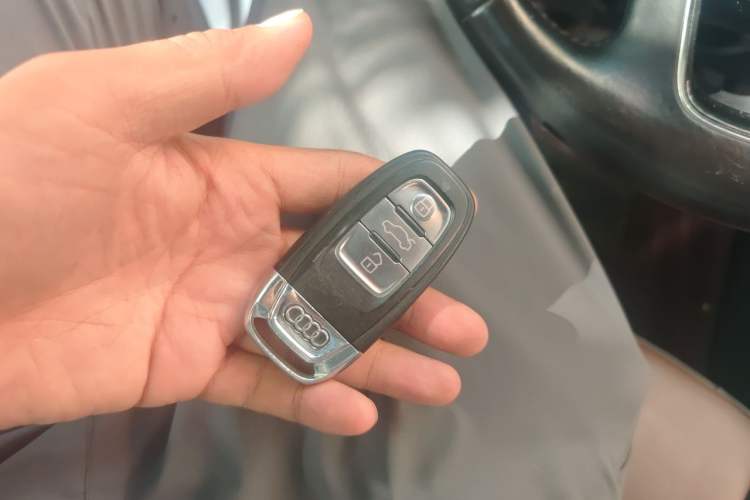 Used Audi Q5 2016 40 TFSI Technology Edition Vehicle Key