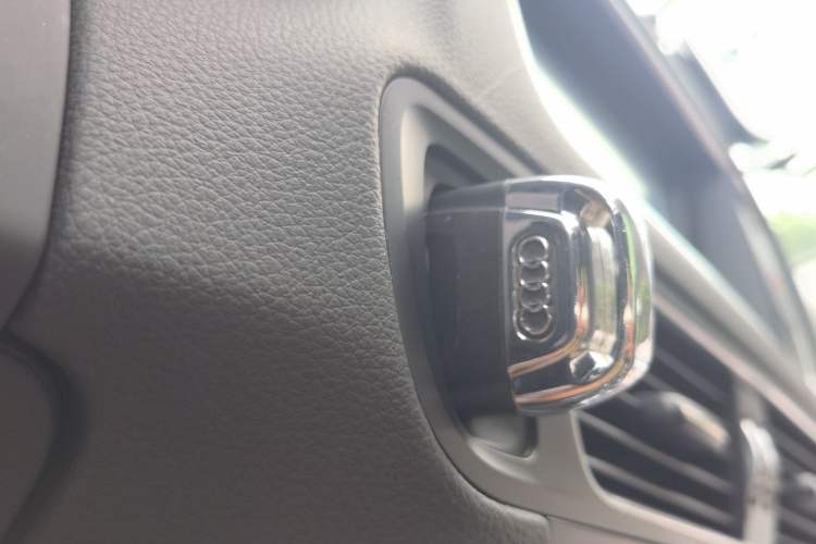 Used Audi Q5 2016 40 TFSI Trendy Edition Vehicle Key