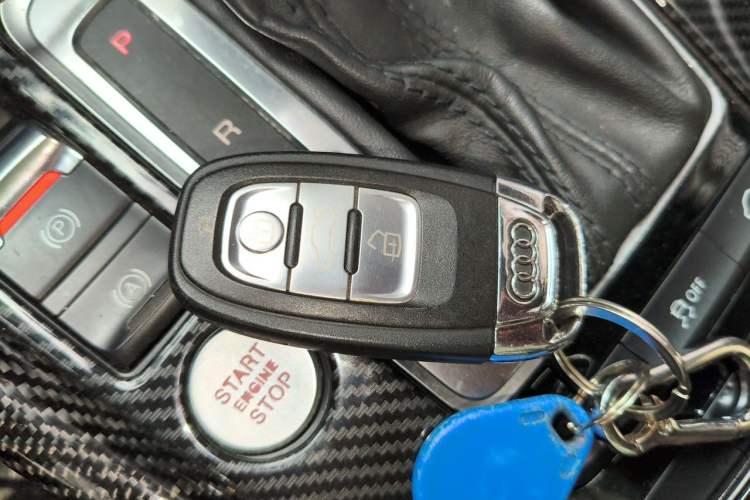 Used Audi Q5 2016 40 TFSI Technology Edition Vehicle Key