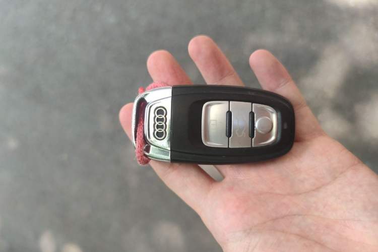 Used Audi Q5 2016 40 TFSI Technology Edition Vehicle Key