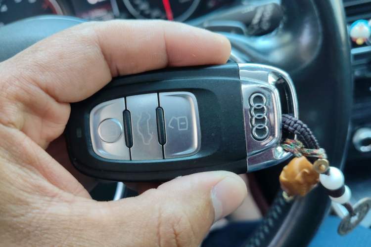 Used Audi Q5 2016 40 TFSI Technology Edition Vehicle Key