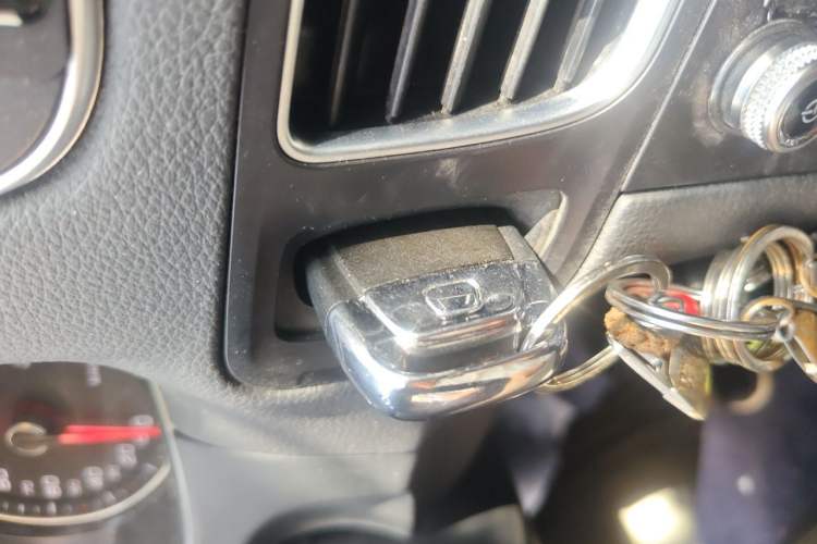 Used Audi Q5 2016 40 TFSI Trendy Edition Vehicle Key