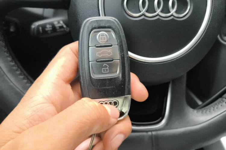 Used Audi Q5 2016 40 TFSI Technology Edition Vehicle Key