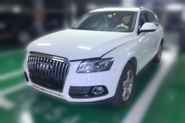 Ojetý Audi Q5 2016 40 TFSI Technology Edition