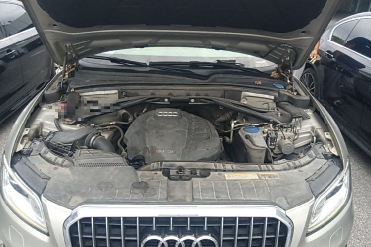 Used Audi Q5 2016 40 TFSI Trendy Edition Engine Bay