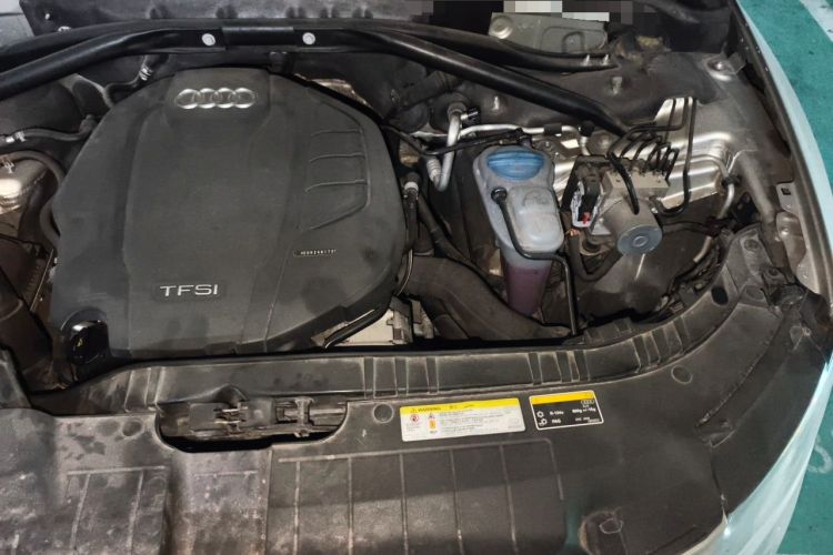 Used Audi Q5 2016 40 TFSI Technology Edition Engine Bay Left