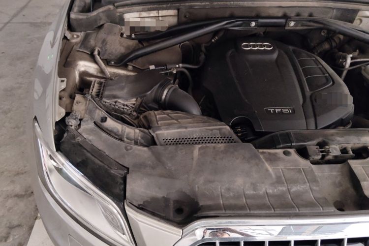 Used Audi Q5 2016 40 TFSI Comfort Model Engine Bay Right