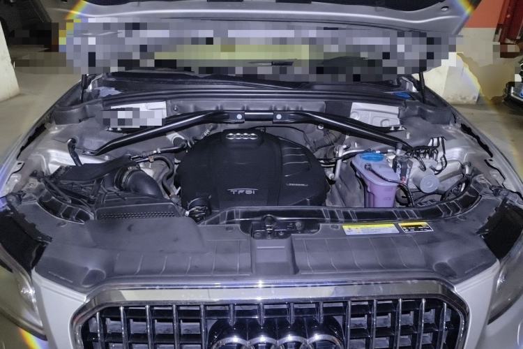 Used Audi Q5 2016 40 TFSI Technology Edition Engine Bay